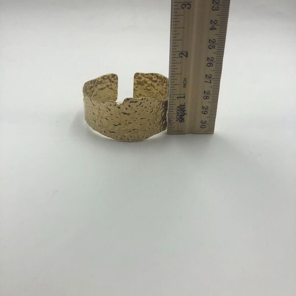 18K Gold Plated Women's Cuff Bracelet Modern Textured Look Hypoallergenic - Picture 11 of 12